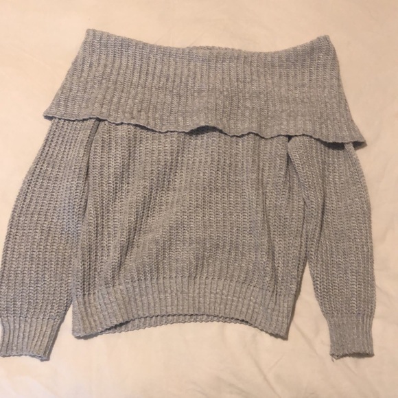 Off-the-Shoulder Sweater - Picture 3 of 4